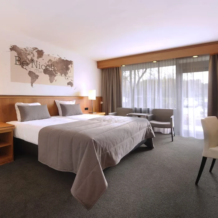 hotel-name